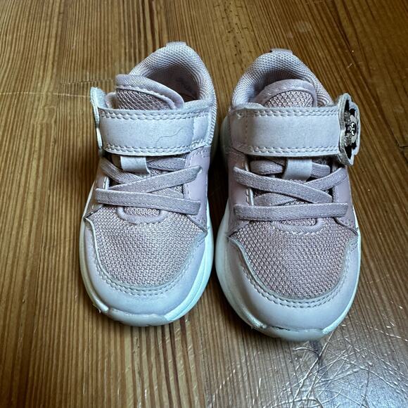 H&M Minnie pink white low top sneakers SIZE 3-4 - Picture 3 of 7